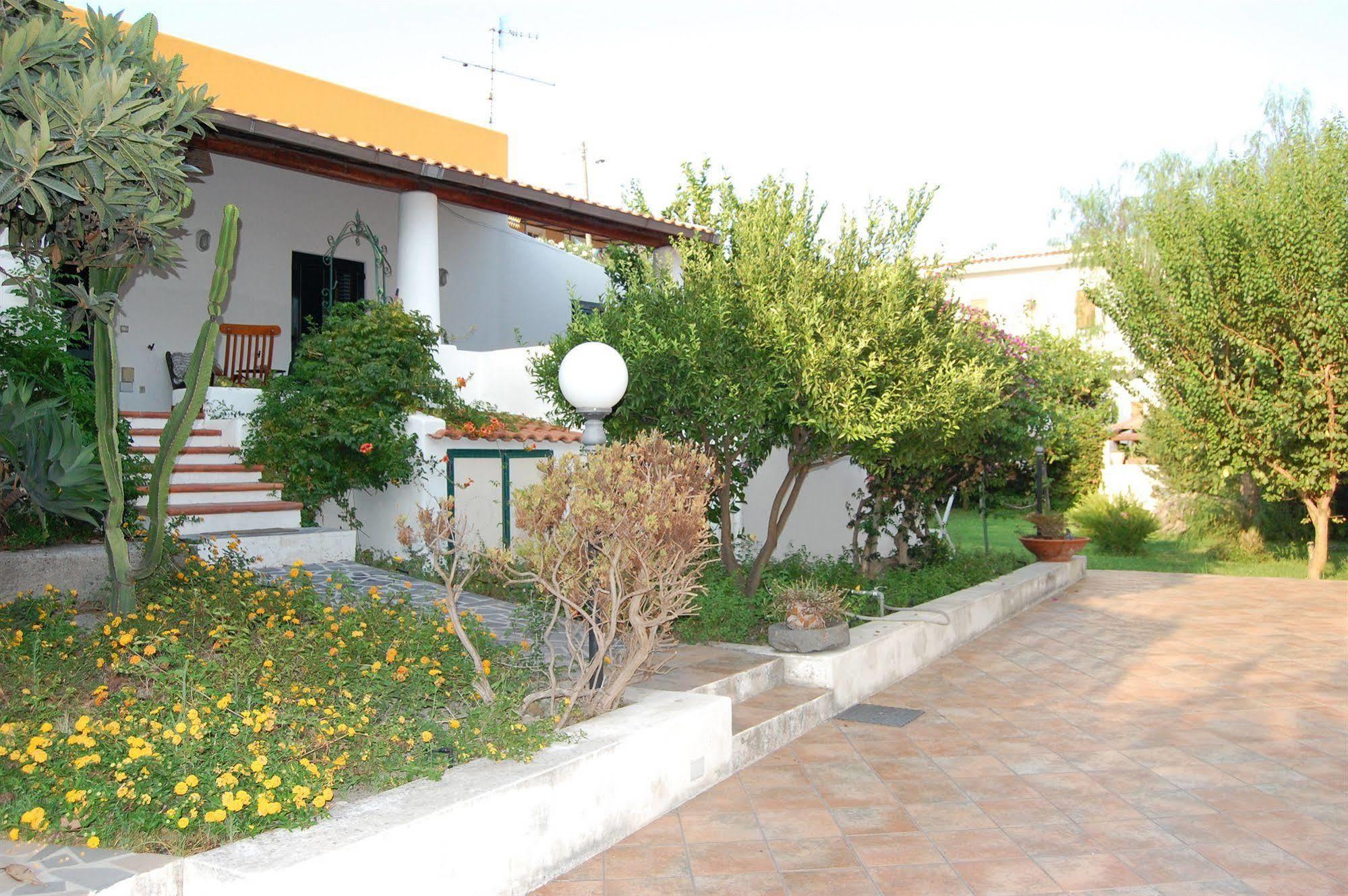 Hotel Baia Portinenti